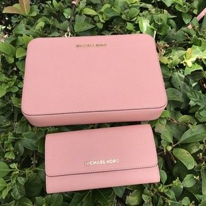 Michael Kors Jet Set Item LG Crossbody Bag&Wallet